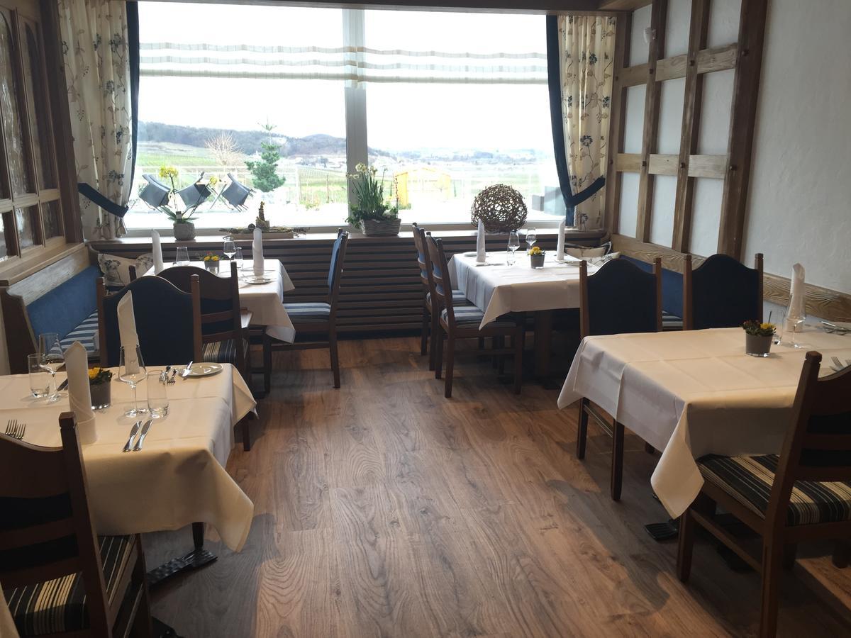 Koepfers Steinbuck Hotel Bischoffingen Bagian luar foto